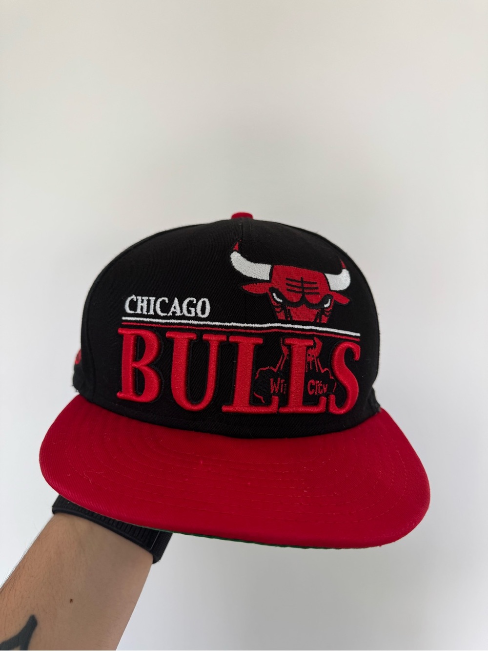 New Era Chicago Bulls Black and Red Snapback Hat